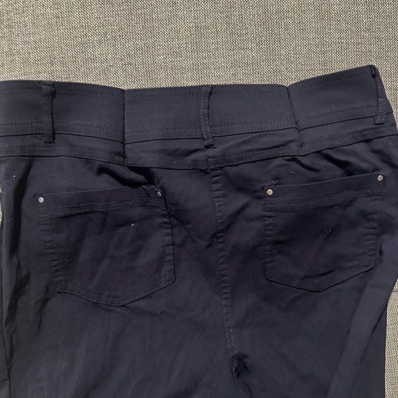 89th and Madison Tan Pants s‎ - Picture 8 of 14